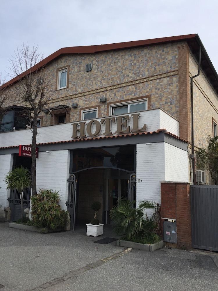 Eh Rome Airport Euro House Hotels Фиумичино Екстериор снимка