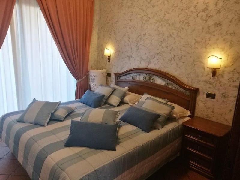 Eh Rome Airport Euro House Hotels Фиумичино Екстериор снимка