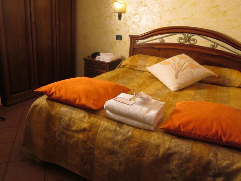 Eh Rome Airport Euro House Hotels Фиумичино Екстериор снимка