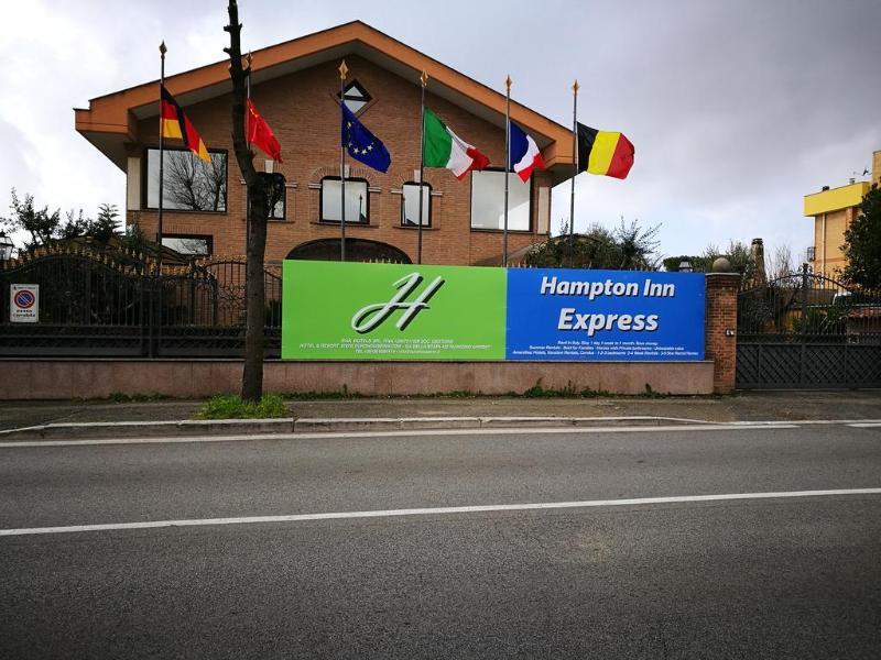 Eh Rome Airport Euro House Hotels Фиумичино Екстериор снимка